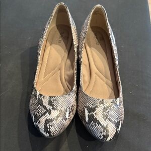 Susina Snakeskin Patterned Flats